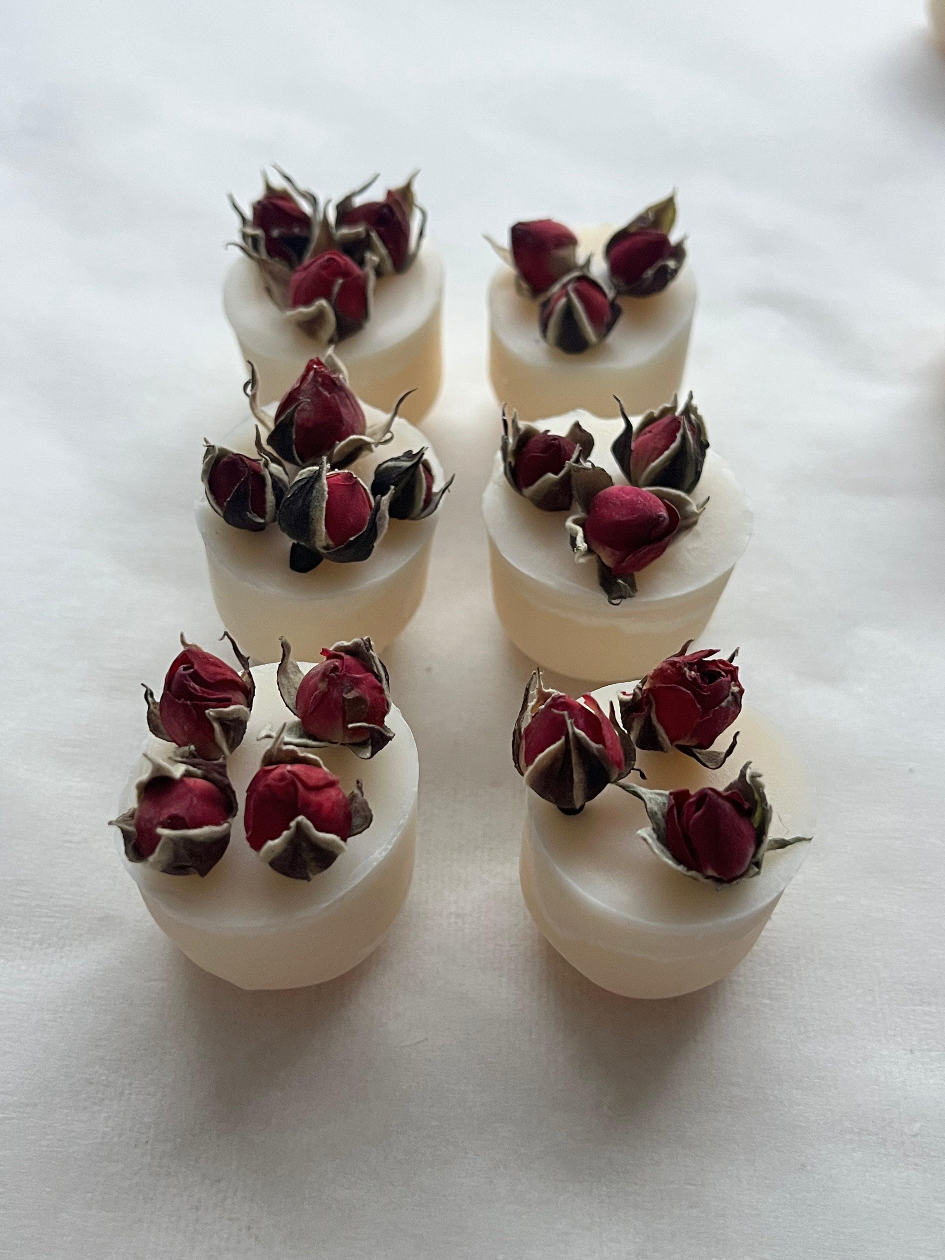 Botanical wax melts.